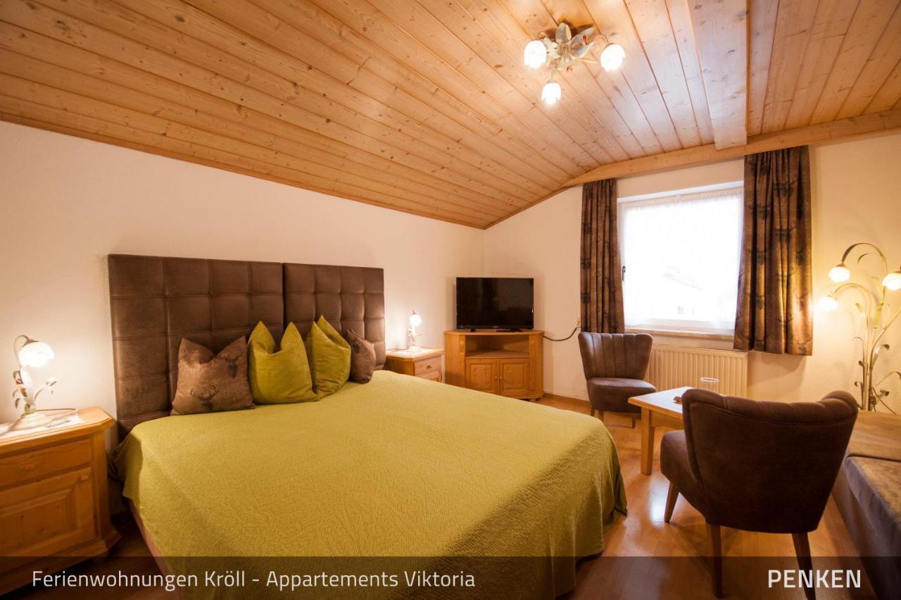 Ferienwohnungen Kroell - Appartements Viktoria Und Landhaus Maria Mayrhofen Exterior photo