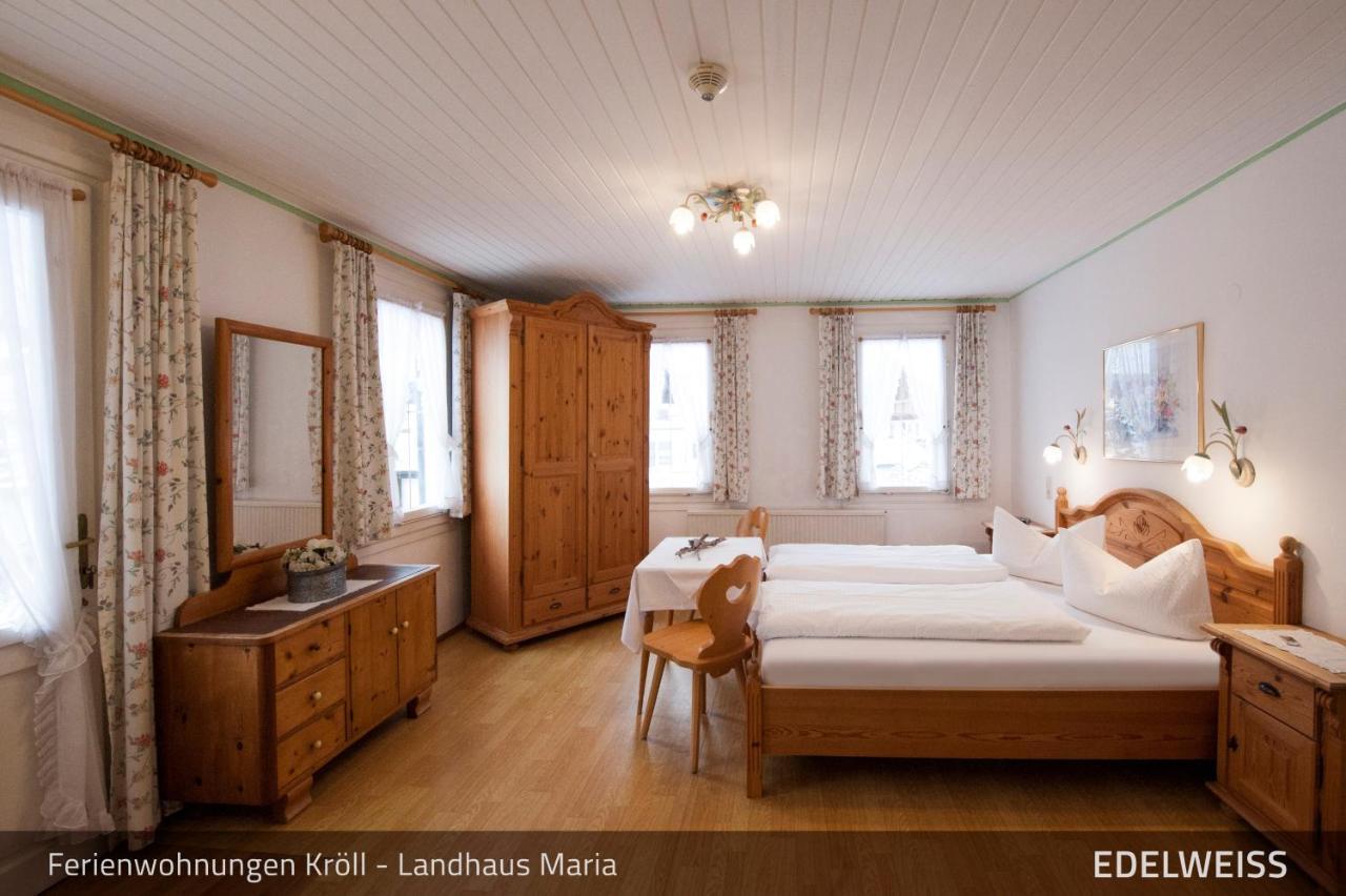 Ferienwohnungen Kroell - Appartements Viktoria Und Landhaus Maria Mayrhofen Exterior photo